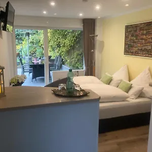 Apartment Auszeit Naehe Airport, Rosrath